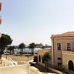 Riviera Hotel
