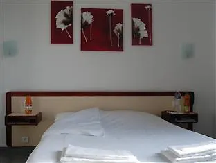 Riviera Hotel 2*